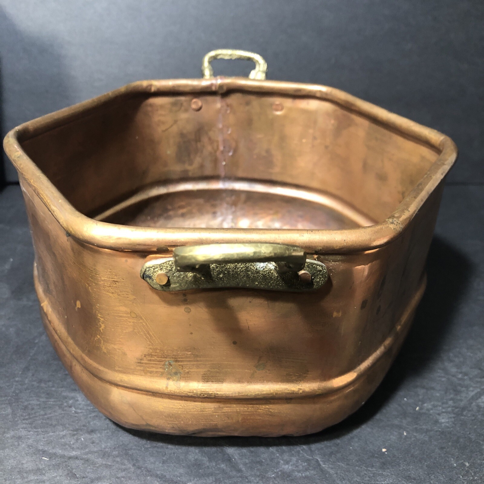 Vintage Solid Copper Planter/Pot with Handles 7”x4”.