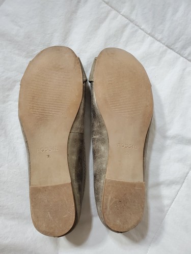 Scarpe ballerine Fossil da donna in pelle peltro metallizzato usate in ottime condizioni fibbia taglia 6,5 comode - Foto 4 di 5