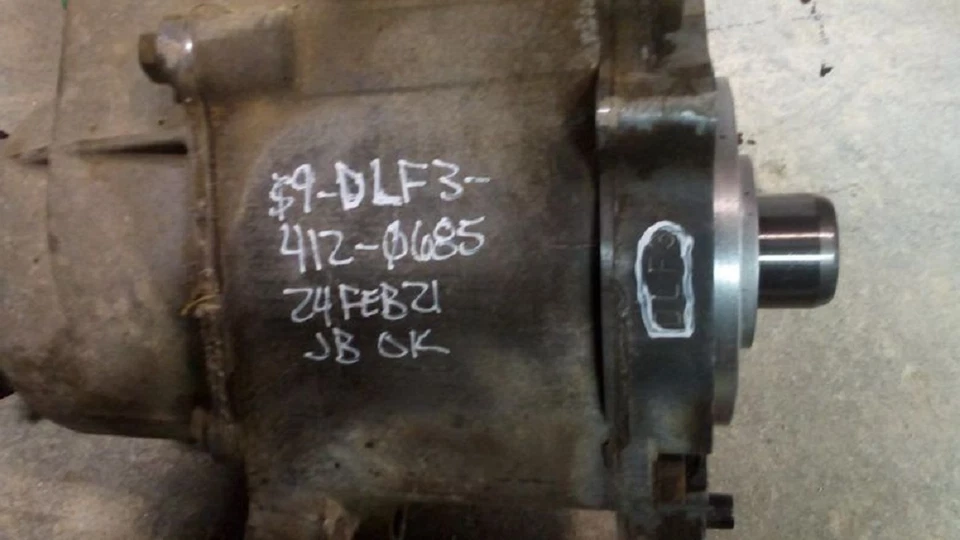 Conjunto de caja de transferencia Ford Ranger 2008-2009-2010 OEM Foto 3 de 4