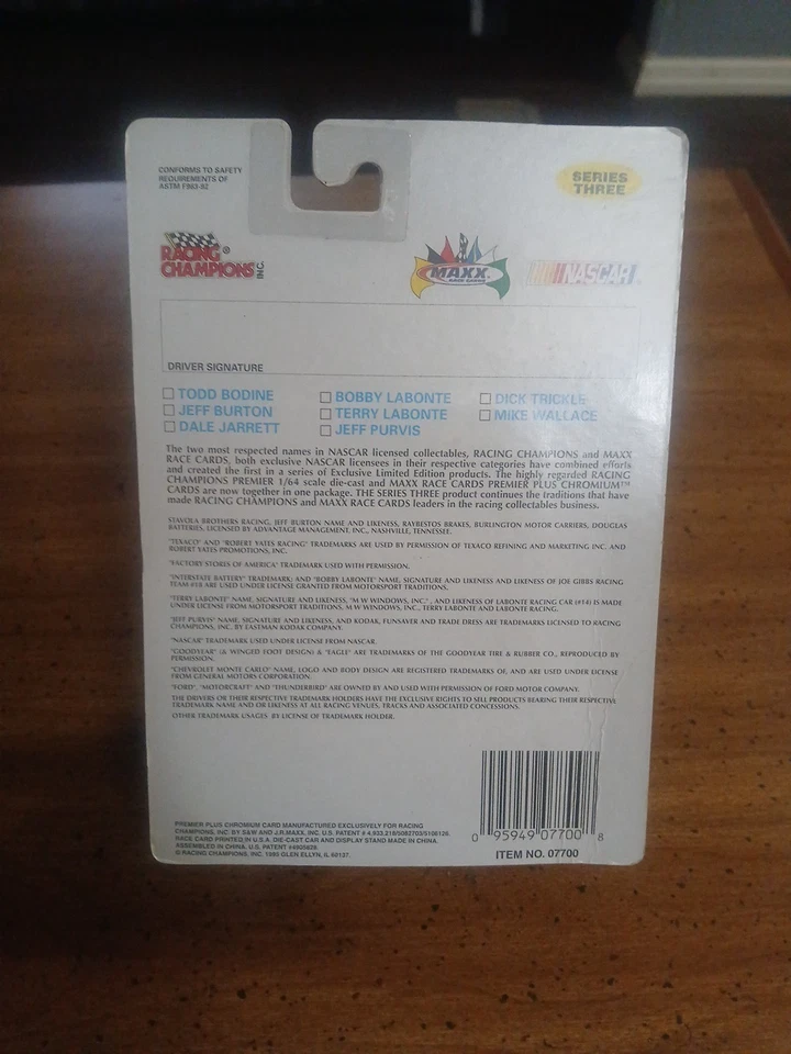 1995 Racing Champions to The MAXX #90 Serie 3 Mike Wallace 1:64 sin abrir. Foto 4 de 4