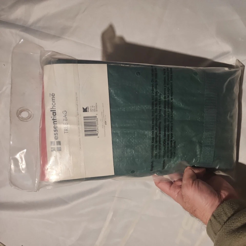 Essential home Christmas Tree Bag 76.2x152.4.               A7 - Image 2 of 2