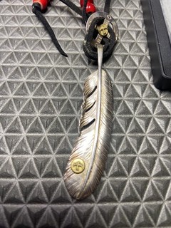 Collana Takahashi Goros grande piuma placcata argento