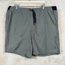 Eddie Bauer Men's 2XL Green Nylon Cotton Blend Cargo Shorts Zip Pocket