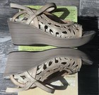 Women's Tan Naot Deluxe Champagne Biscuit Women's Leather Wedge Sandals 5.5US 37 — photo 6