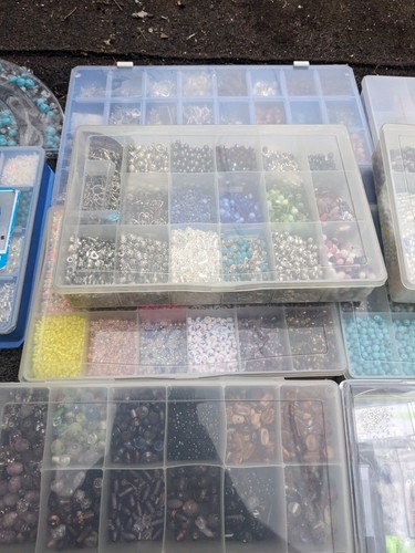 Enorme lotto forniture per fare gioielli accessori perline distanziali ciondoli - Foto 8 di 24