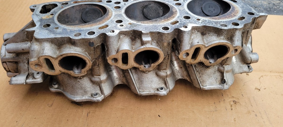 Nissan 300zx Z31 VG30ET Engine Left Cylinder Head 3.0 Turbo