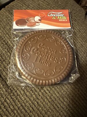 Milk Chocolate Resembling An  OREO COOKIE  Adorable Mirror/comb Compact