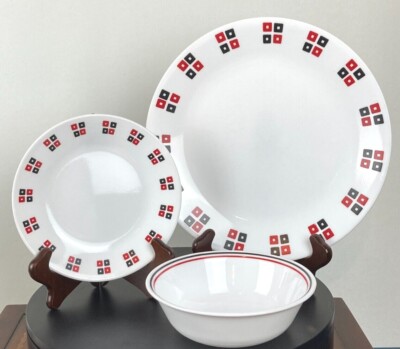 Set of Corelle, Uptown Pattern Dinner Plates, Dessert Plates and Cereal Bowl