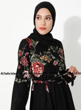 Black – Floral – Crew neck – Unlined – Dress – Zinet Size – 22