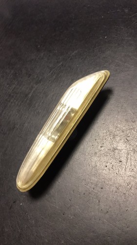 BMW 5 E60 E61 2004 Kotflügel Blinkerleuchte vorne links 6923919