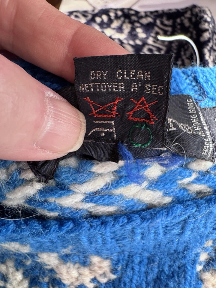 Ralph Lauren Women’s M Hand Knit Pullover Nordic Sweater Snowflake Wool Blue - Image 4 of 4