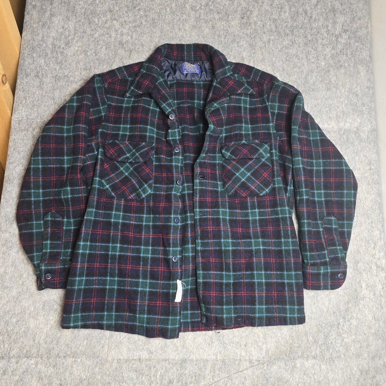 Vintage Pendleton Plaid Button Down Wool Flannel … - image 1
