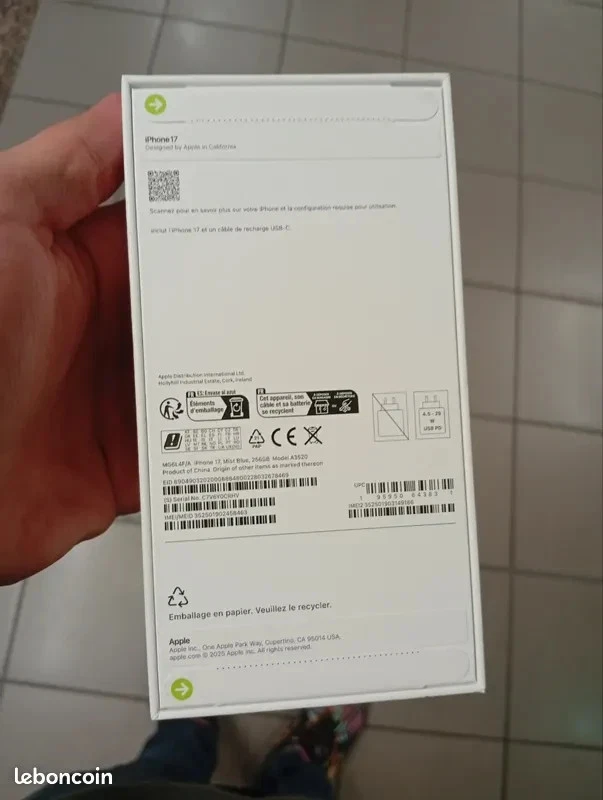 Apple iPhone 17 Bleu 256GB jamais utilisé - Photo 2/2