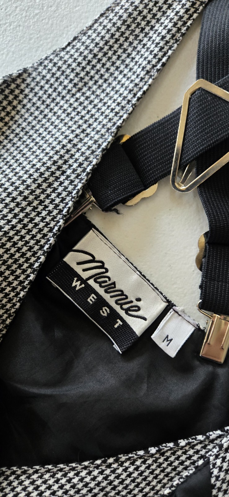 Vintage houndstooth pattern belted back Vest M - image 6