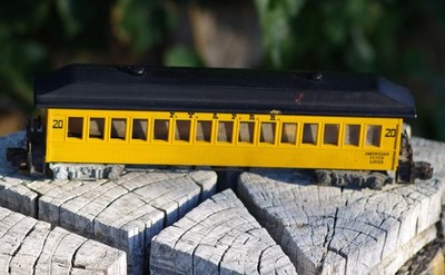 VINTAGE Gilbert American Flyer Coach Passenger Car #20 1960's Made in USA
