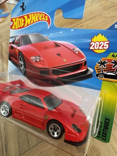 Hot Wheels - Ferrari F40 Competizione - New In card - combine postage