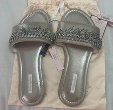 Victorias Secret Gold Slippers with Rhinestones Sz L New With Tags And Satin Bag