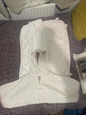 4 Baby Mädchen Handtücher gebraucht