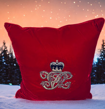 unused w tag ralph Lauren early 2000s 20"red velvet pillow gold bullion crown