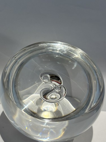 ORREFORS SIGNED PAPERWEIGHT - 9cm - Picture 6 of 8