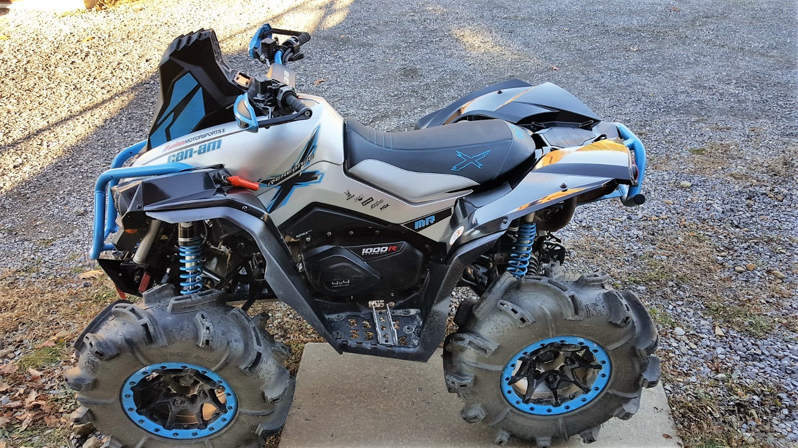 Picture 1 of 12
