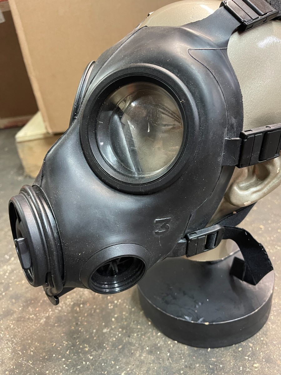 FM12 Gas Mask, AVON, Size 3 (Small) | eBay