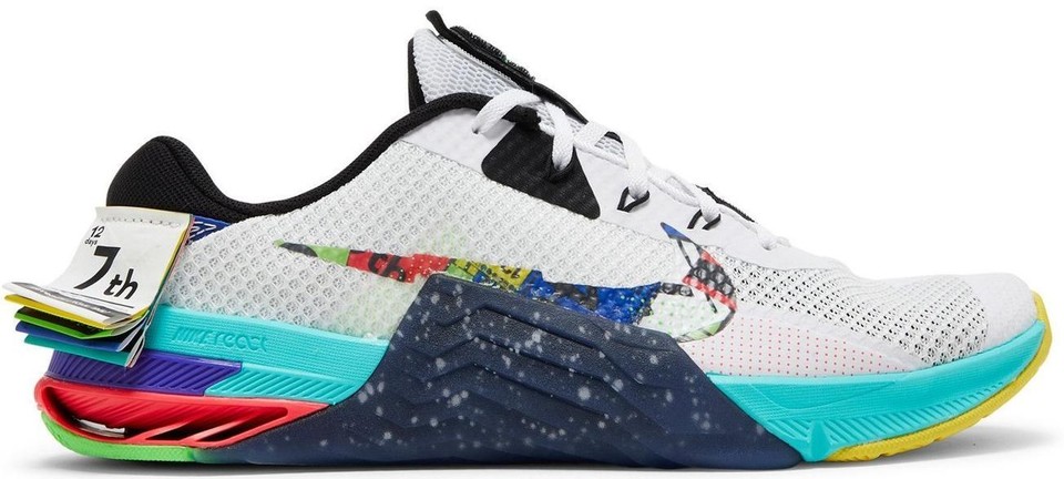Nike Metcon 7 AMP 12 Days Of Christmas for Sale  display picture 1