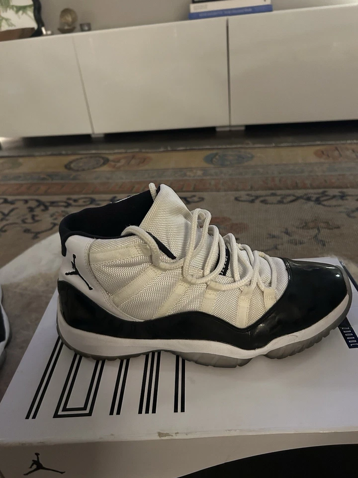 Talla 11 - Jordan 11 Retro Concord 2011 Foto 3 de 4