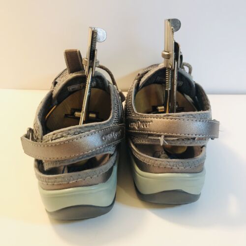OrthoFeet 997 Verona Sandals Women’s X-WIDE Size 7.5 Pewter Silver 2E - Picture 2 of 11