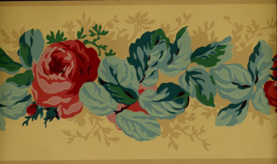 KATZENBACH & WARREN VICTORIAN RED ROSES TAN TRIM WALLPAPER BORDER 