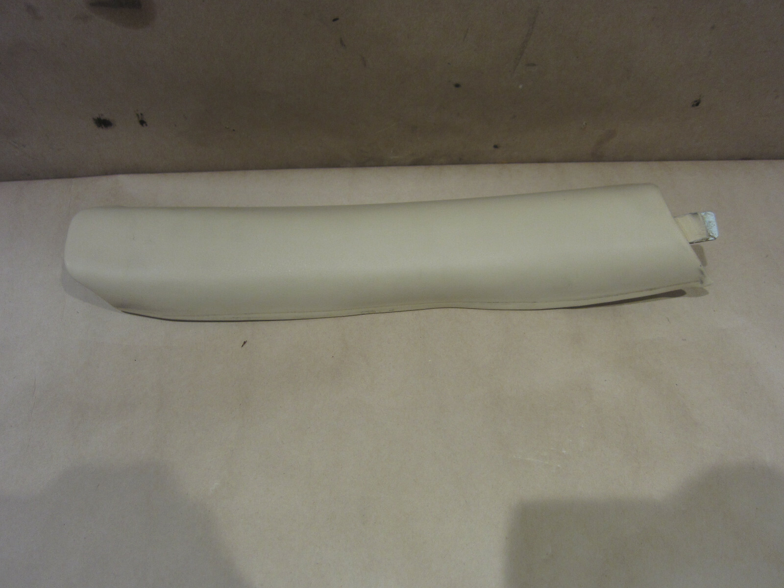 Ferrari 456 MGT/MGTA - RH Central Pillar Post Cover - Creama - P/N 65565200