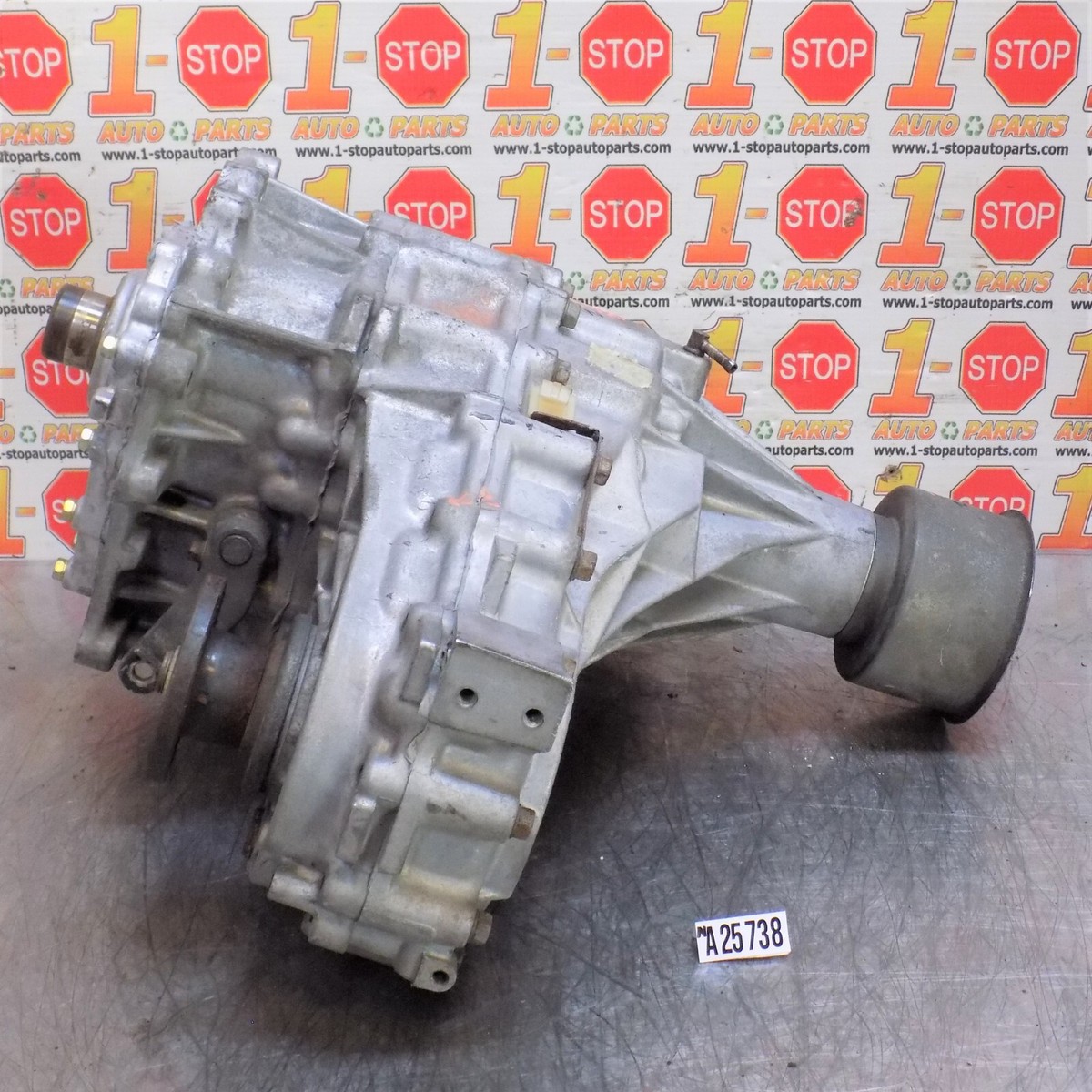 2000-2002 NISSAN XTERRA TRANSFER CASE ASSEMBLY 33100-4S110