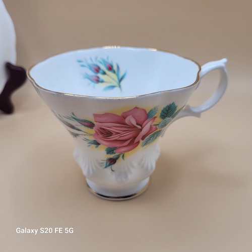 Royal Albert Bone China White Pink Rose Tea Cup & Saucer - Picture 5 of 11