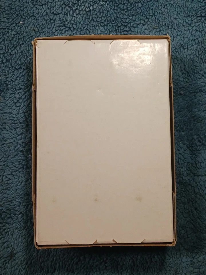 12 velas cónicas nuevas de colección rojas navideñas sin perfume 6 pulgadas de largo 7/8 de diámetro nuevas en caja Foto 4 de 4