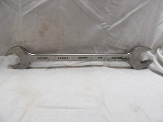 Bonney 30mm X 32mm Open End Wrench ME3032 USA