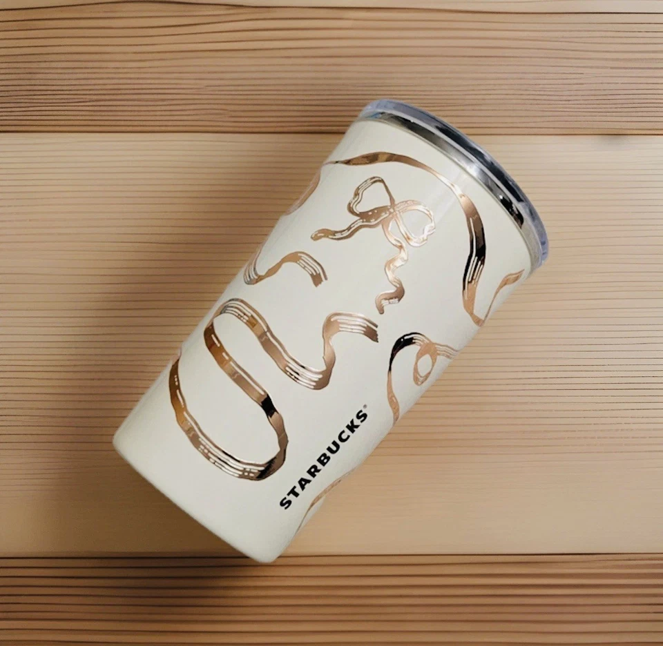 Vaso Starbucks Holiday Gold Bows 2025 nuevo con etiquetas ¡Difícil de encontrar!! Foto 4 de 4