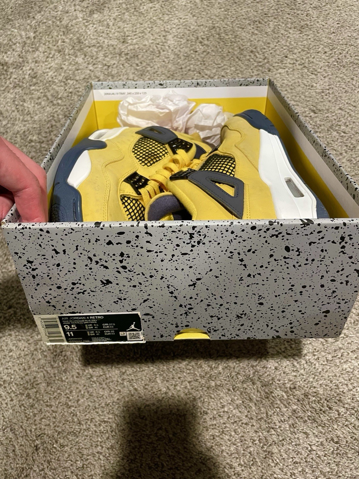 Size 9.5 - Jordan 4 Retro Mid Lightning thumbnail 6