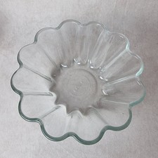 Plat rond cocotte Pyrex vintage diamètre 19cms - Arts de la table