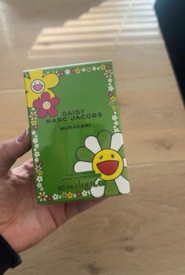 Marc Jacobs Daisy Murakami Green perfume jasmine
