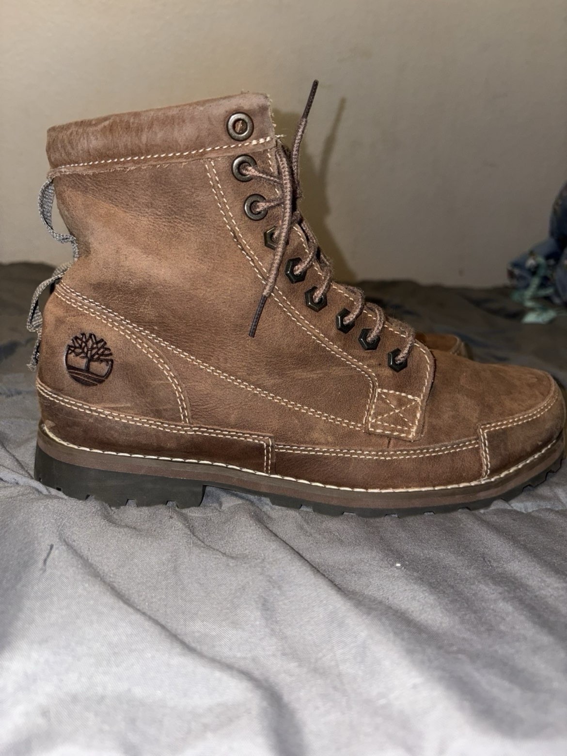 's Earthkeeper Leather Boots, Medium Brown Nubuck Size 8.5