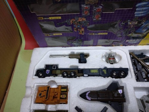 Not a reprint a very rare used 30 year old Transformers Combined Soldier D-69 - Picture 8 of 20