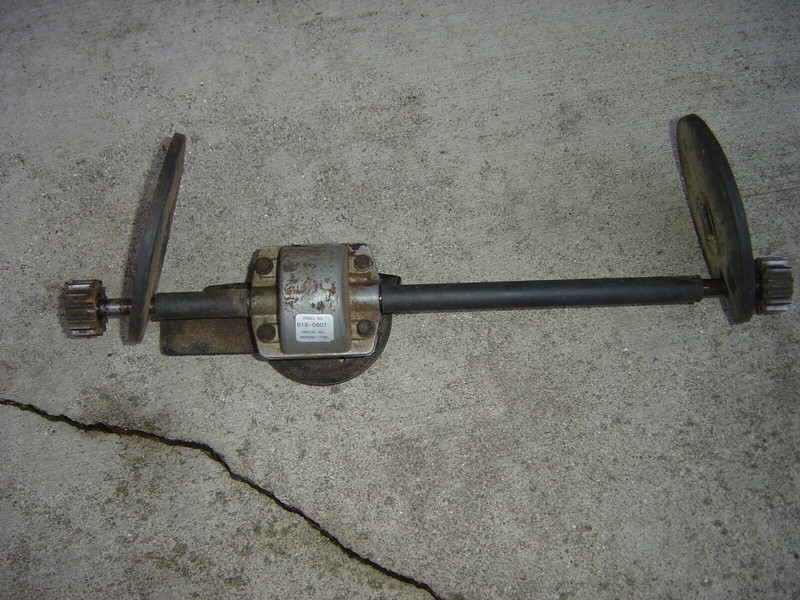 MTD Yardman Lawn Mower Self Propelled Transmission Gear Case  618-0607 918-0607A
