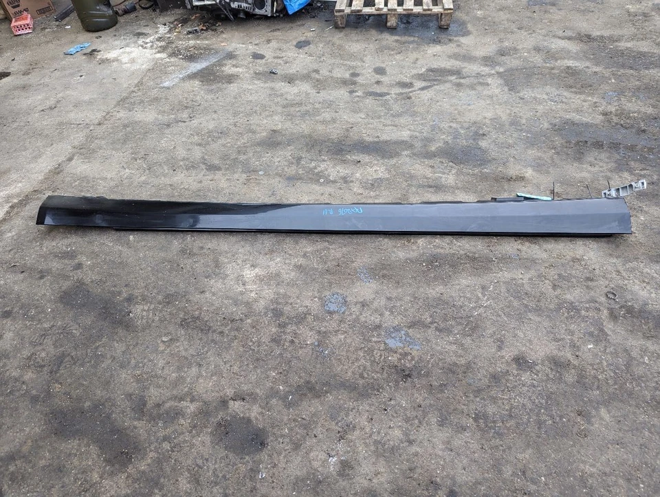 2014 2015 2016 2017 MERCEDES BENZ S550 PASSENGER ROCKER PANEL MOLDING - Image 3 of 4