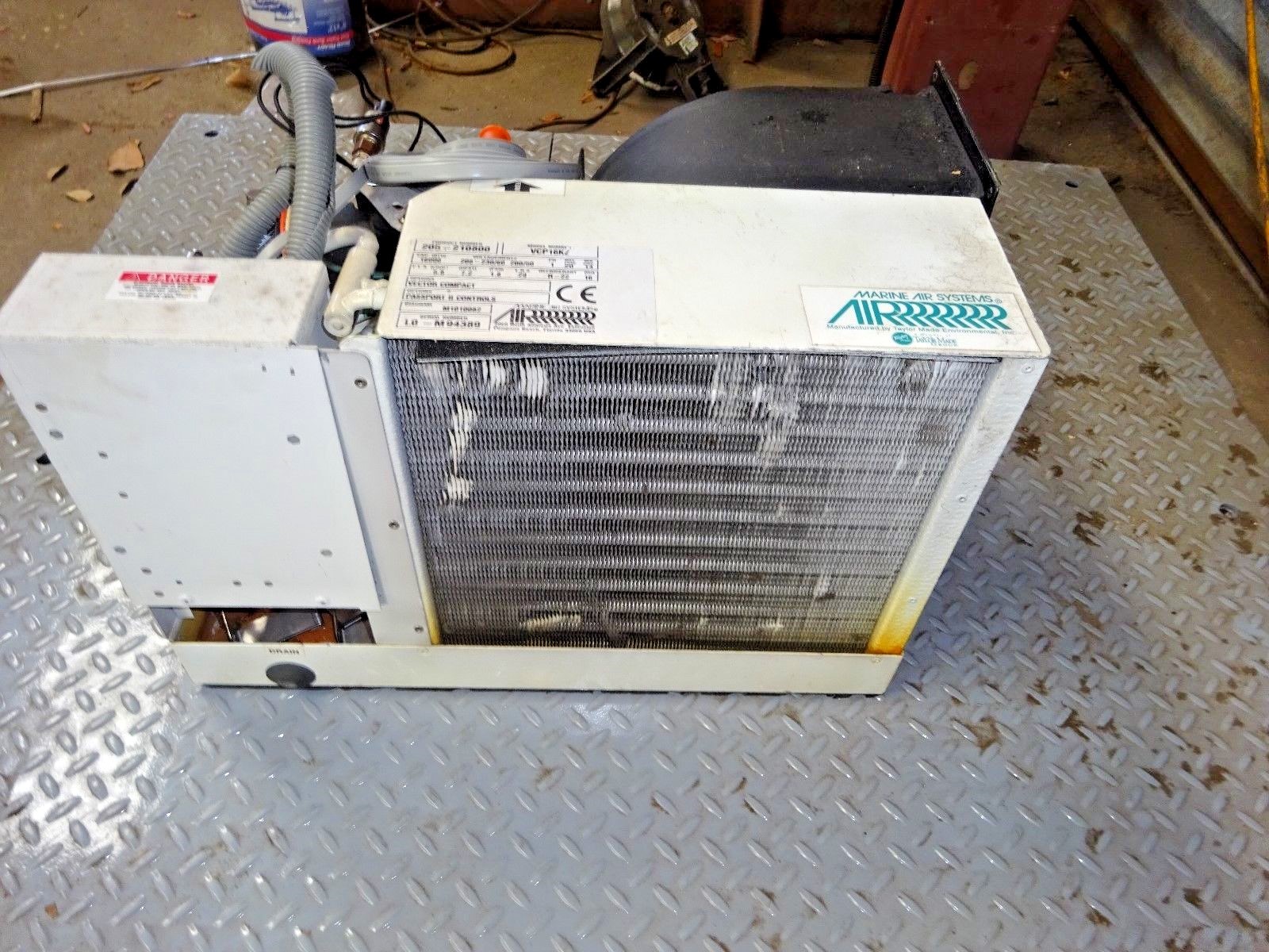 Dometic 16000 BTU 230VAC 60Hz Marine Boat LH Air Conditioner VCD16K