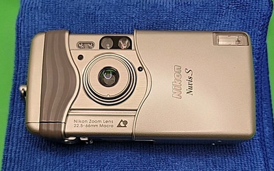 フィルムカメラ NuvisS Nikon Nuvis S Compact APS Point & Shoot Film Camera - Uses