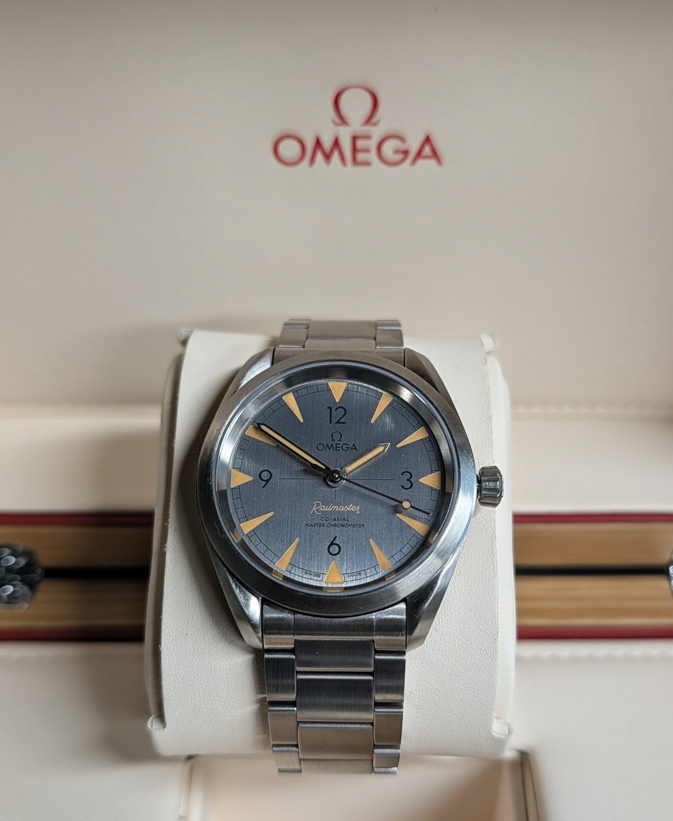 OMEGA Seamaster Railmaster warranty 2028 Bracelet 40mm Mint  220.10.40.06.001
