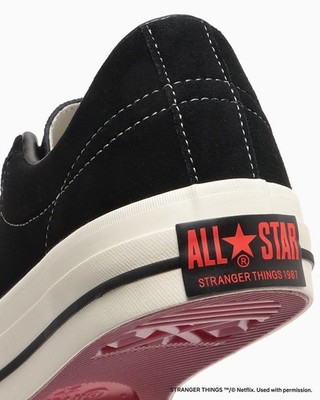 靴 ONE STAR SUEDE / STRANGER THINGS 5 CONVERSE ONE STAR SUEDE / STRANGER THINGS 5 33702430 Black Unisex