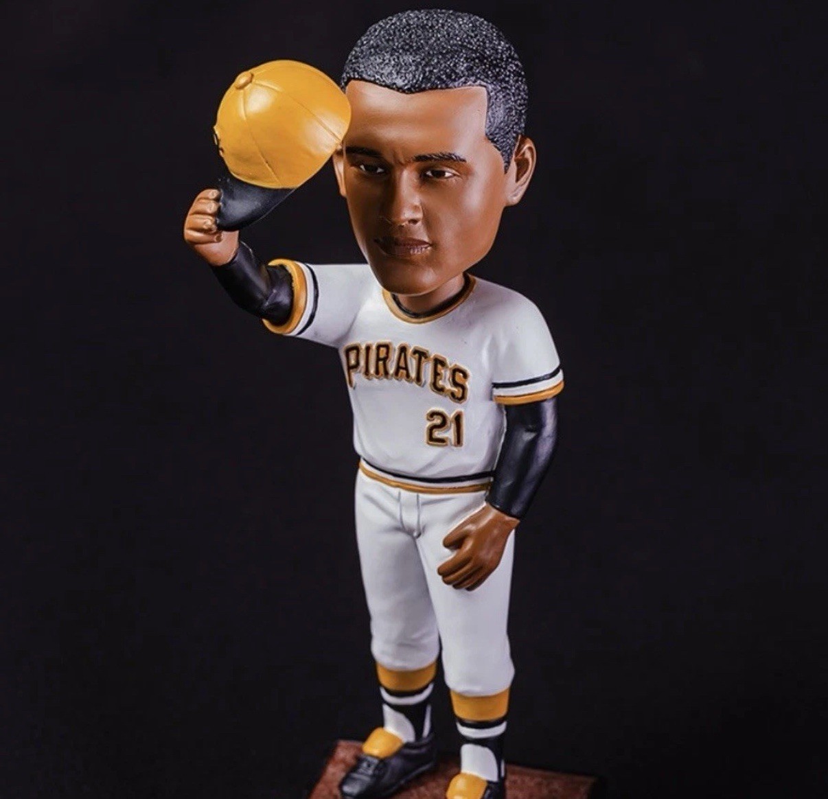2026 Roberto Clemente Pittsburgh Pirates SGA Bobblehead 9/15/26 Fast Shipping