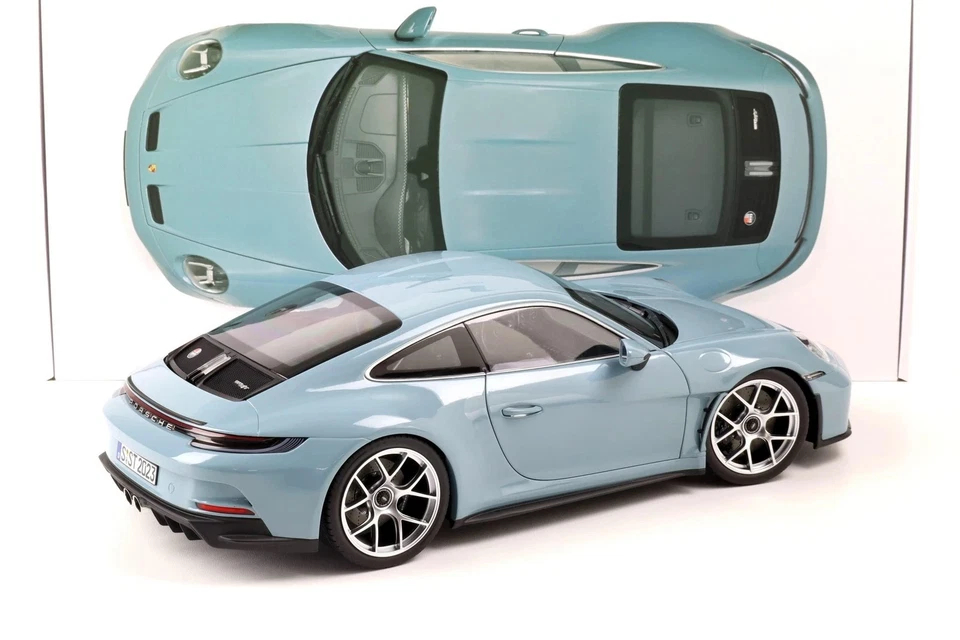 Porsche 911 992 S-T Coupé 2023 Blu Meissen - Norev 1:12 1/12 1-12 - Immagine 2 di 3