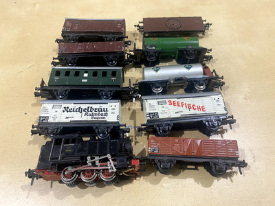 Fleishmann 1320 loco and tinplate cars  HO Set  